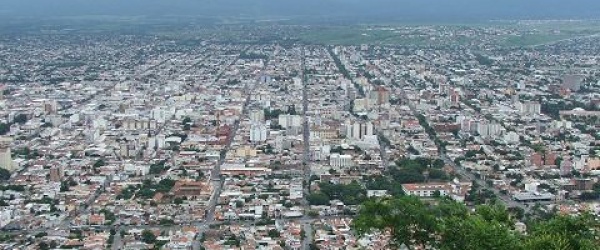 La Municipalidad trabaja para devolver la calle Luis Burela a la civilización