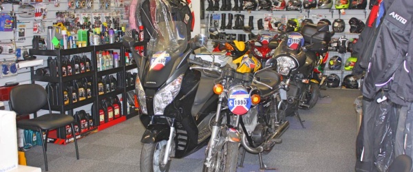 Cursos de mecánica básica de motos, calzado y marroquinería y confección textil en Salta