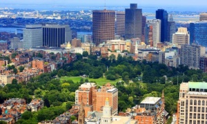 Boston, destino de peregrinaje para salteños en apuros