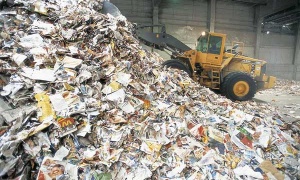 La Municipalidad elimina 300 toneladas de basura arrojadas al río Arenales