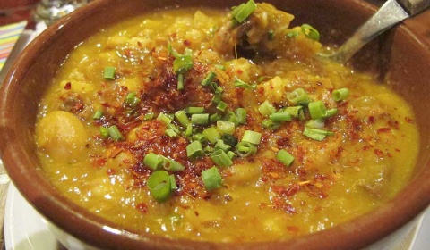 Locro y zonda, las atracciones del preinvierno salteño