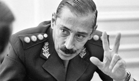 Los indocumentados de Salta no viven, no mueren, no están, no existen...