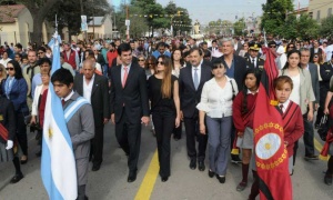 Urtubey y Macedo participan en las fiestas patronales de Joaquín V. González
