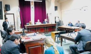 Toto Solá Torino y el insoportable peso del escudo enlozado