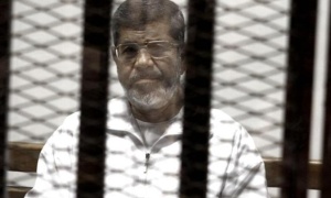 El expresidente egipcio Mohamed Mursi, condenado a muerte