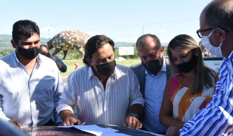 El gobernador Sáenz recorre la zona en la que se construirá el nuevo puente de Vaqueros
