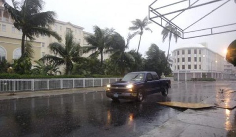 La tormenta tropical Arthur se convierte en huracán y se dirige hacia Carolina del Norte