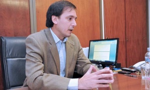 ¿Fueron falsificados los certificados de antecedentes de Robbio Saravia?