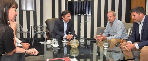 Sáenz manda a cavar en Embarcación un pozo de agua para aborígenes y otro para ‘criollos’