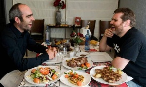 El Cinemóvil proyecta hoy '18 comidas' en el Mirador del Cerro San Bernardo