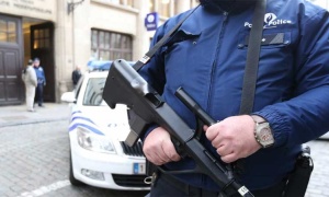 Un hombre ataca con un machete a dos mujeres policías en Bélgica