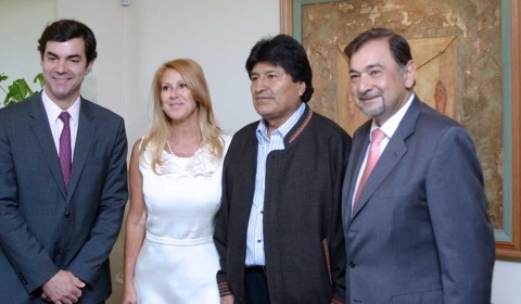 Evo Morales, recibido con honores en Salta por Isa y Urtubey