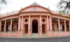 Los gobernadores de Salta y Corrientes firmarán tres convenios de colaboración