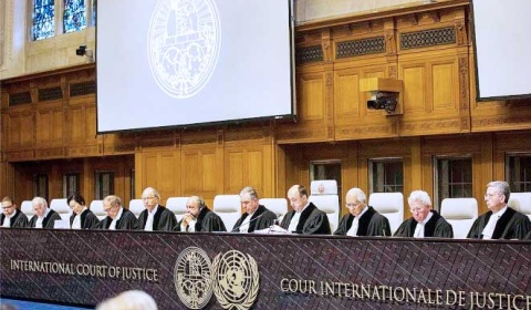 La Argentina demanda a los EEUU ante la Corte de La Haya 'por no respetar su soberanía'