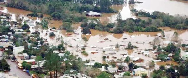 Crítica situación en Las Lajitas, a causa de las intensas lluvias