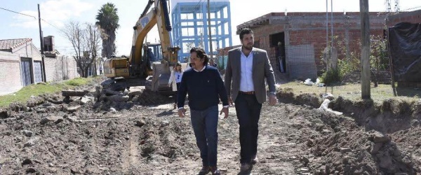 Sáenz supervisa obras municipales en la zona norte de la ciudad