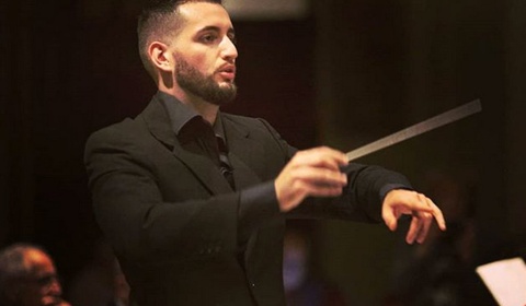 El salteño Agustín Eckhardt, dirige hoy a la Orquesta Sinfónica de Salta