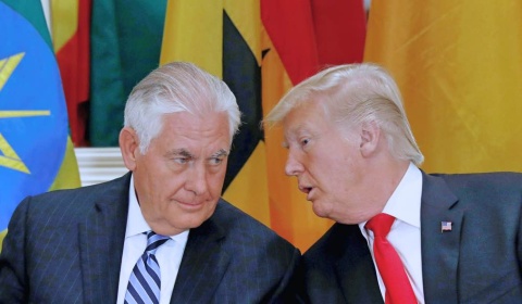 Trump destituye a Tillerson como Secretario de Estado y nombra en su lugar al director de la CIA