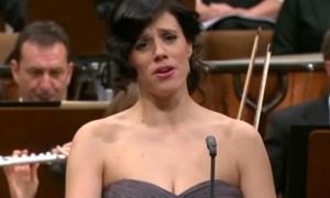 La mezzosoprano Lorena Valero en concierto con la Orquesta Sinfónica de Salta