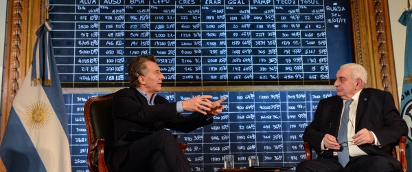 La Bolsa de Comercio de Buenos Aires apoya la política monetaria de Macri