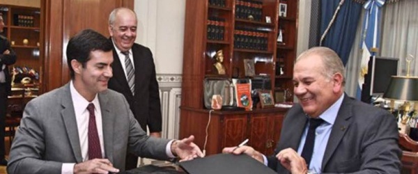 Salta firma un convenio de 'asistencia recíproca' con la Universidad de La Matanza