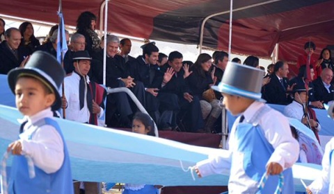 Actos oficiales en El Carril por el aniversario de la Revolución de Mayo