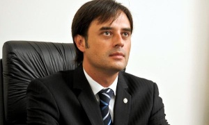 Elogio de Maximiliano Troyano