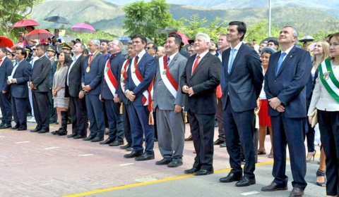 El Gobernador de Salta asiste en Tarija al bicentenario de la batalla de La Tablada