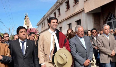 Urtubey también procesiona en Jujuy