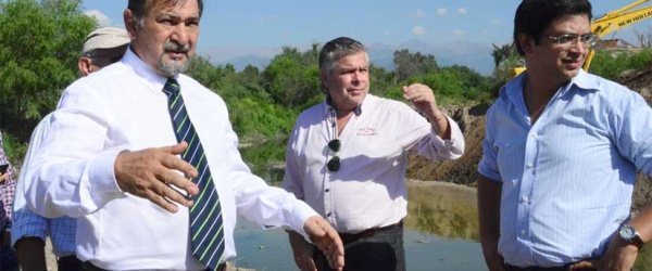 Isa, satisfecho con las obras de reencauzamiento del río Arenales, a su paso por Salta