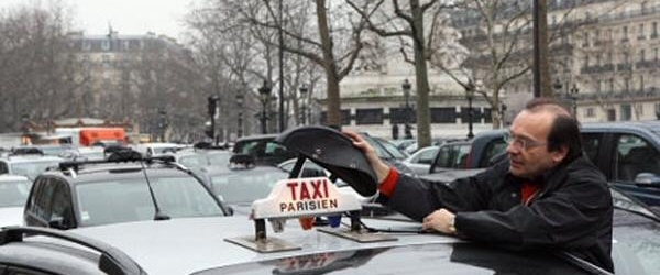 Las protestas de los taxistas colapsan París, Londres y Madrid