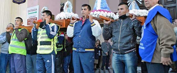 Trescientos policías peregrinos arriban gozosos a la Catedral de Salta