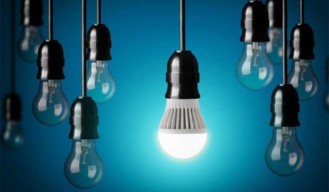 Urtubey ignora a la ciencia pero los kollas homenajean al ingeniero que les puso la luz