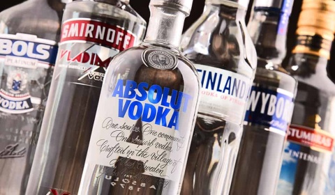 Seis meses de cárcel por violar la cuarentena e intentar robar tres botellas de vodka