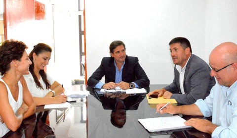 Es increíble pero en Salta son noticia las reuniones de funcionarios del mismo gobierno para ‘coordinarse’