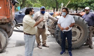 Sáenz supervisa las obras de pavimentación en El Carril