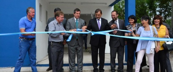 Miguel Isa inaugura un Centro Integrador Comunitario en barrio Limache