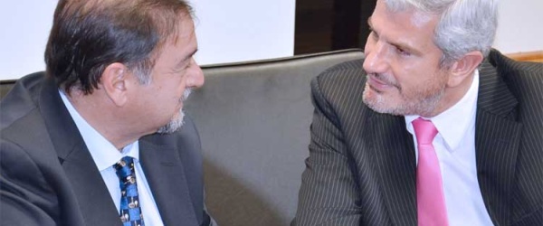 Isa y Zottos intercambian cariñosas miradas de complicidad de cara a 2015