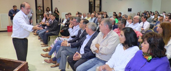 Funcionarios municipales de Salta exponen la obra pública en el Copaipa