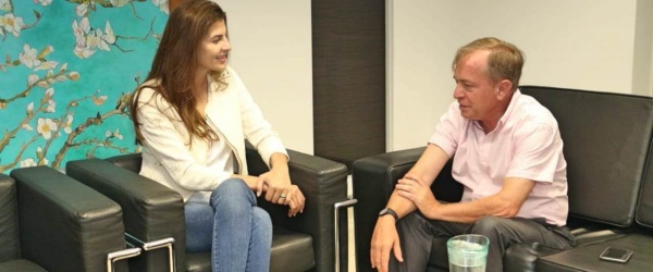 Bettina Romero y Daniel Moreno buscan una solución a la extinción de las cooperadoras asistenciales