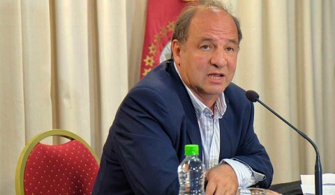 No es Villada el que debe renunciar