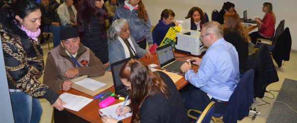 Asesoramiento gratuito a extrabajadores de YPF en la Municipalidad de Salta
