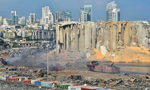 La brutal explosión en el puerto de Beirut sumerge al Líbano en la ruina