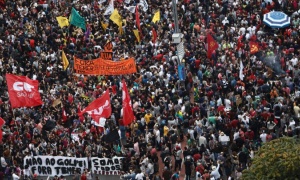 Miles de brasileños marchan contra el gobierno de Temer y piden elecciones