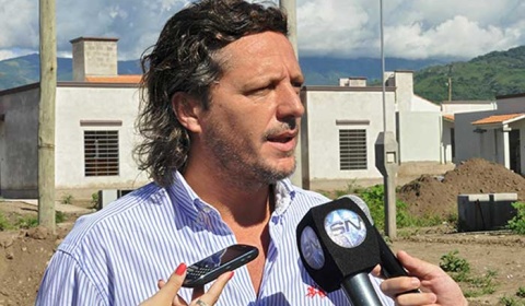El Tribuno acorrala a Urtubey y se cobra la cabeza del presidente del Instituto de la Vivienda
