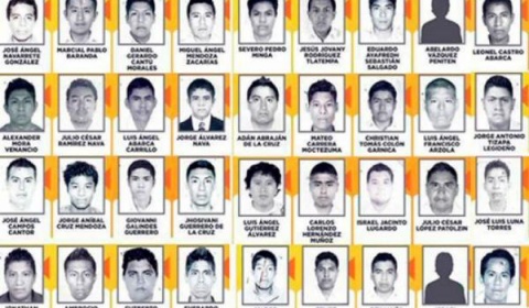 Los padres de los estudiantes de Iguala rechazan el informe de la Fiscalía por falta de evidencias