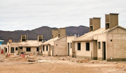 El juez Domínguez anula una resolución del IPV que había retrocedido la adjudicación de una vivienda