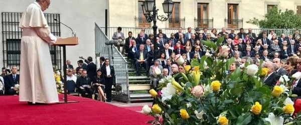 El Papa en Chile pide perdón por los abusos sexuales de los curas contra los niños