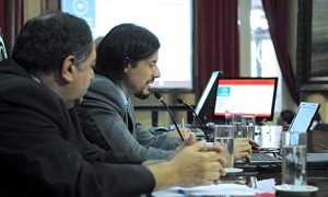 El ministro Parodi presenta el presupuesto 2015 en la Legislatura provincial