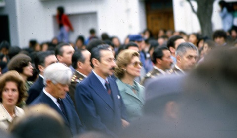 Si Videla asistió a la Procesión del Milagro, ¿por qué no puede hacerlo Macri?